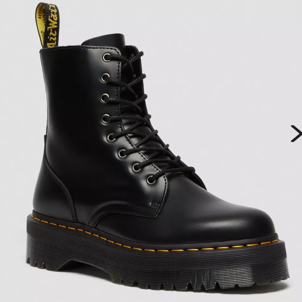 Dr. Martens Jadon